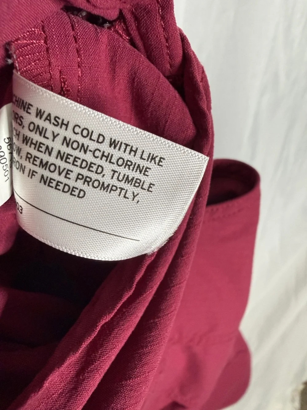 Duluth Trading Co Wine heirloom gardening Short Overalls - Picture 9 of 15